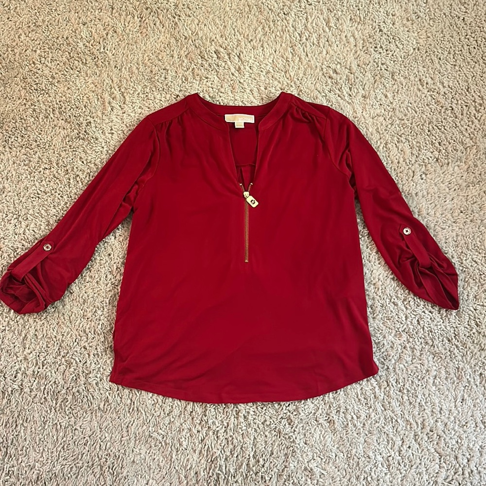 Micheal Khors NWOTs red mid sleeve blouse